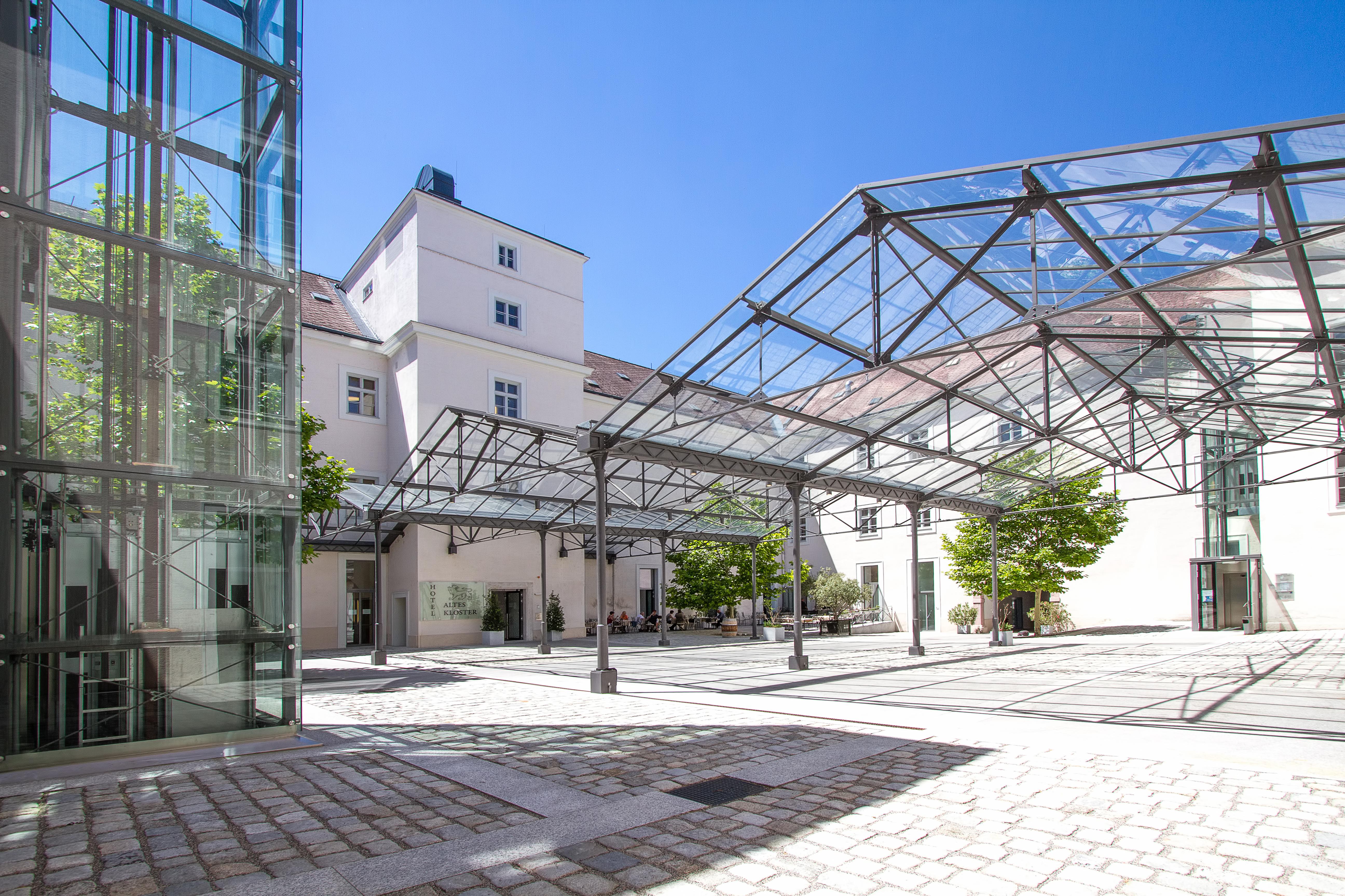 Hotel Altes Kloster Hainburg an der Donau Exterior foto